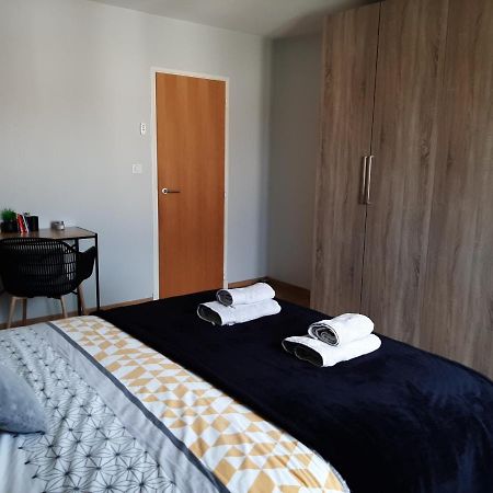 Chambre Double Dans Maison Chaleureuse Et Familiale Carcassonne Exterior photo